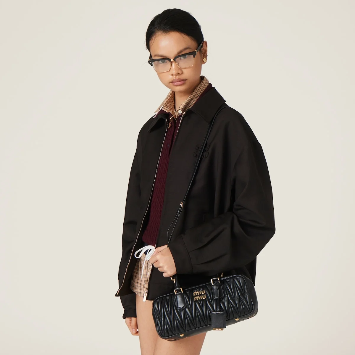 미디엄 아르카디 마테라쎄 나파 가죽백 블랙 상세