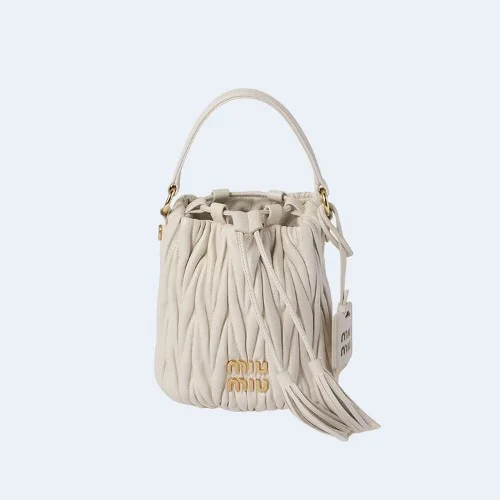 마테라쎄 나파 가죽 버킷백 화이트