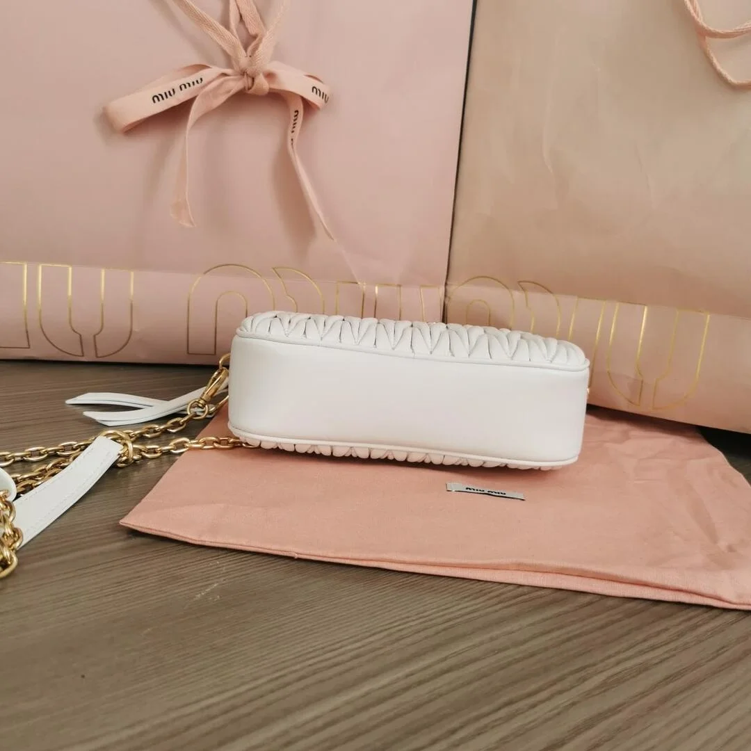 마테라쎄 나파 가죽 미니백 화이트 상세