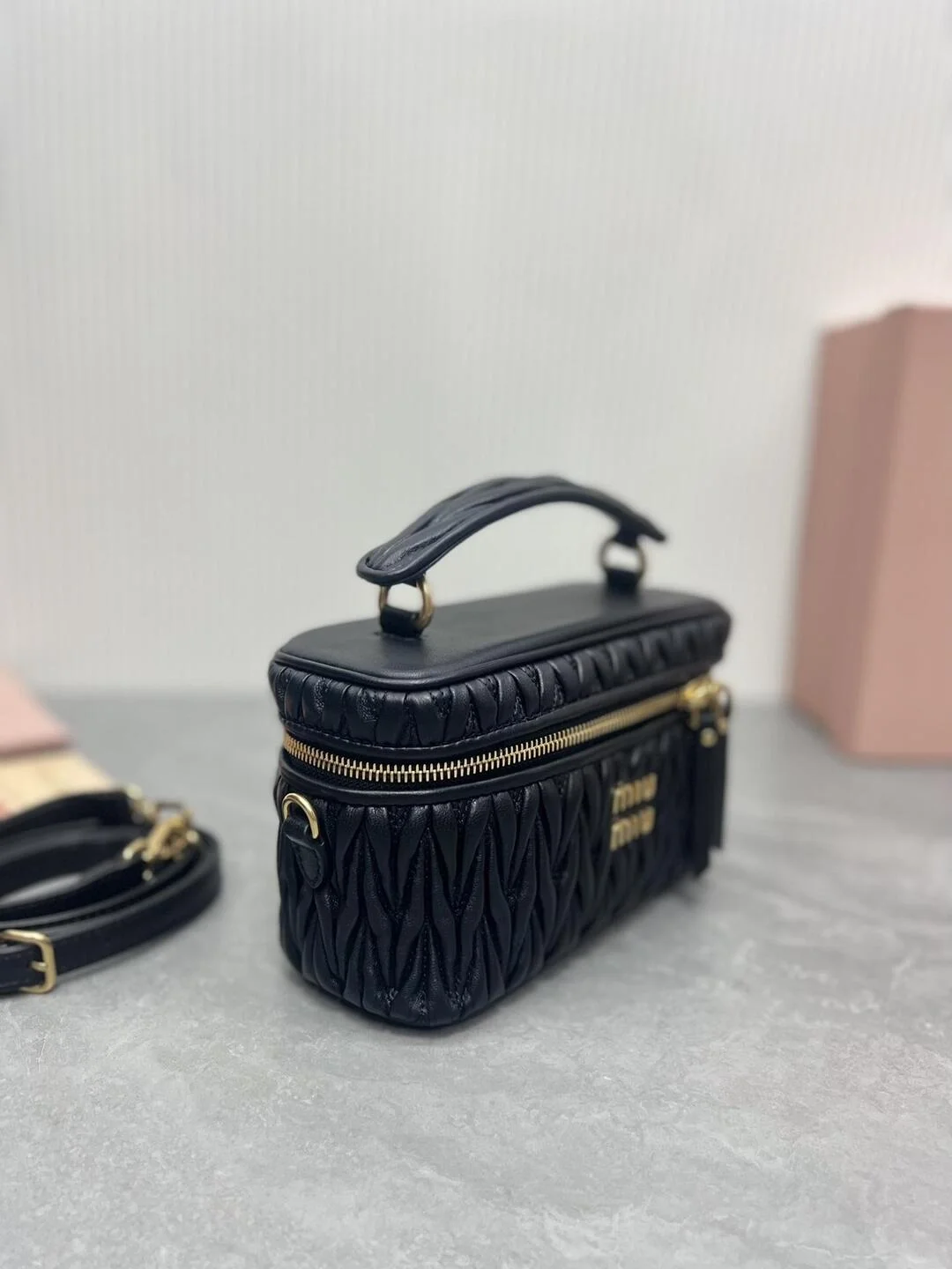 마테라쎄 나파 가죽 숄더백 블랙 상세