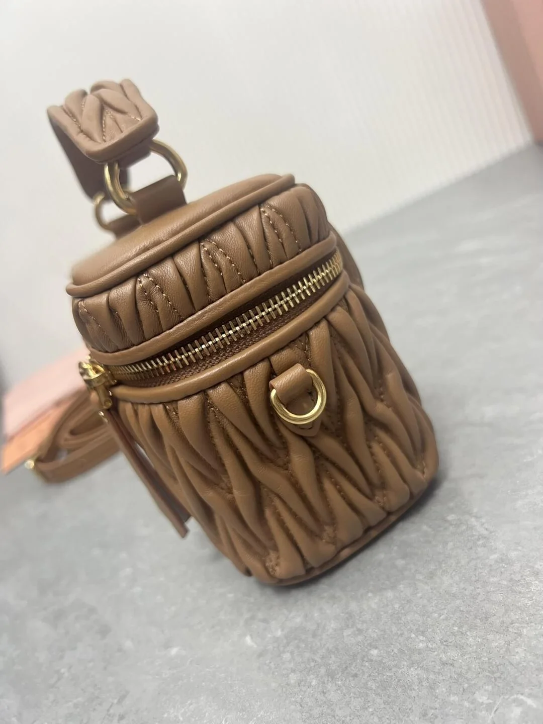 마테라쎄 나파 가죽 숄더백 브라운 상세