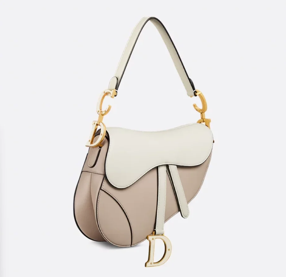 스트랩 새들 백 미듐 라떼 베이지 (25.5 * 20 * 6.5cm) 상세