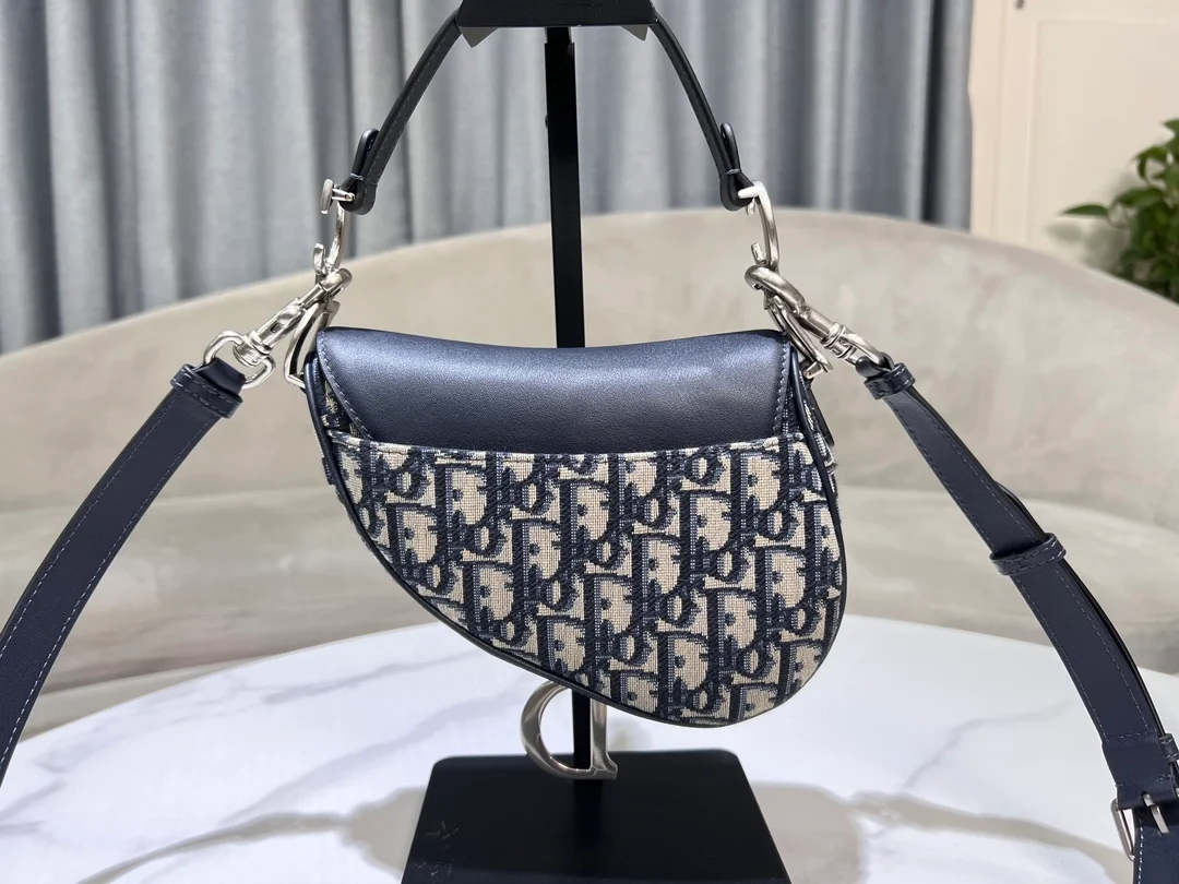 새들 미니 스트랩 백 베이지 오블리크 상세