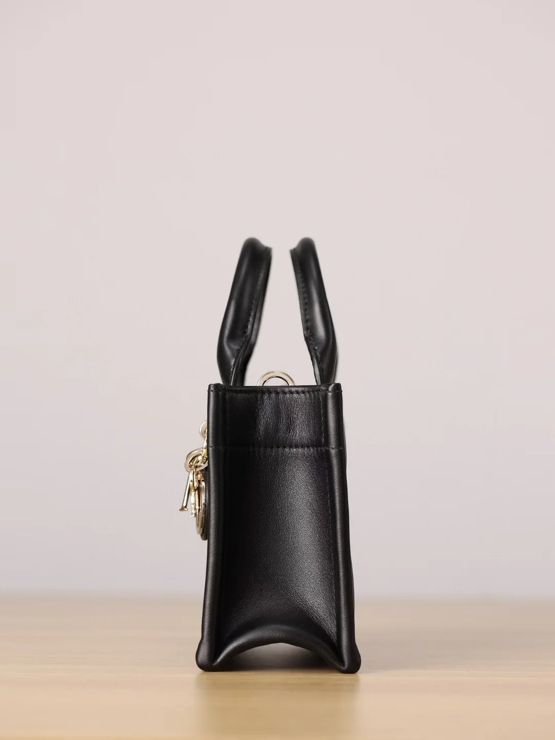 매크로 까나쥬 미니백 블랙 (21.5 x 13 x 7.5cm) 상세