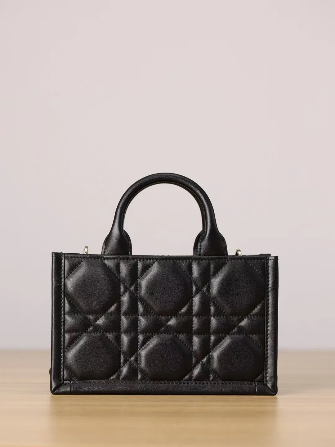 매크로 까나쥬 미니백 블랙 (21.5 x 13 x 7.5cm) 상세