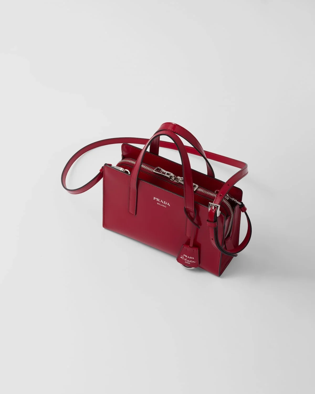 리에디션 1995 브러쉬드 레더 미니 핸드백 레드 상세