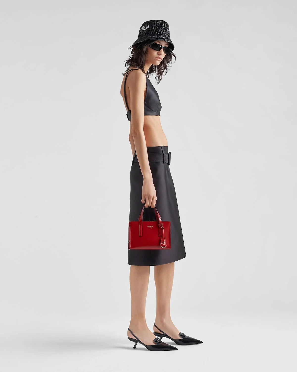 리에디션 1995 브러쉬드 레더 미니 핸드백 레드 상세