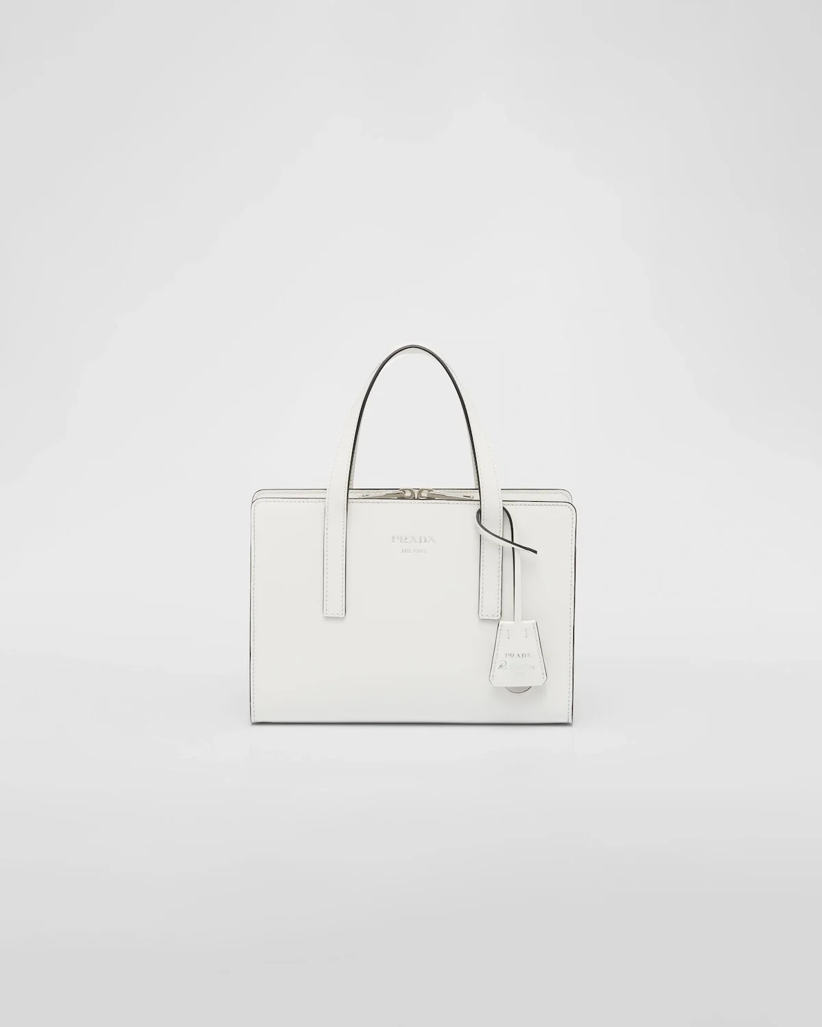 리에디션 1995 브러쉬드 레더 미니 핸드백 화이트 상세