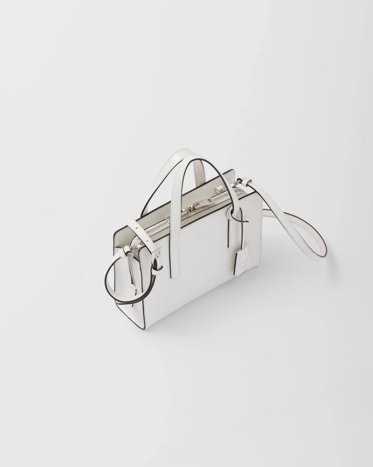 리에디션 1995 브러쉬드 레더 미니 핸드백 화이트 상세