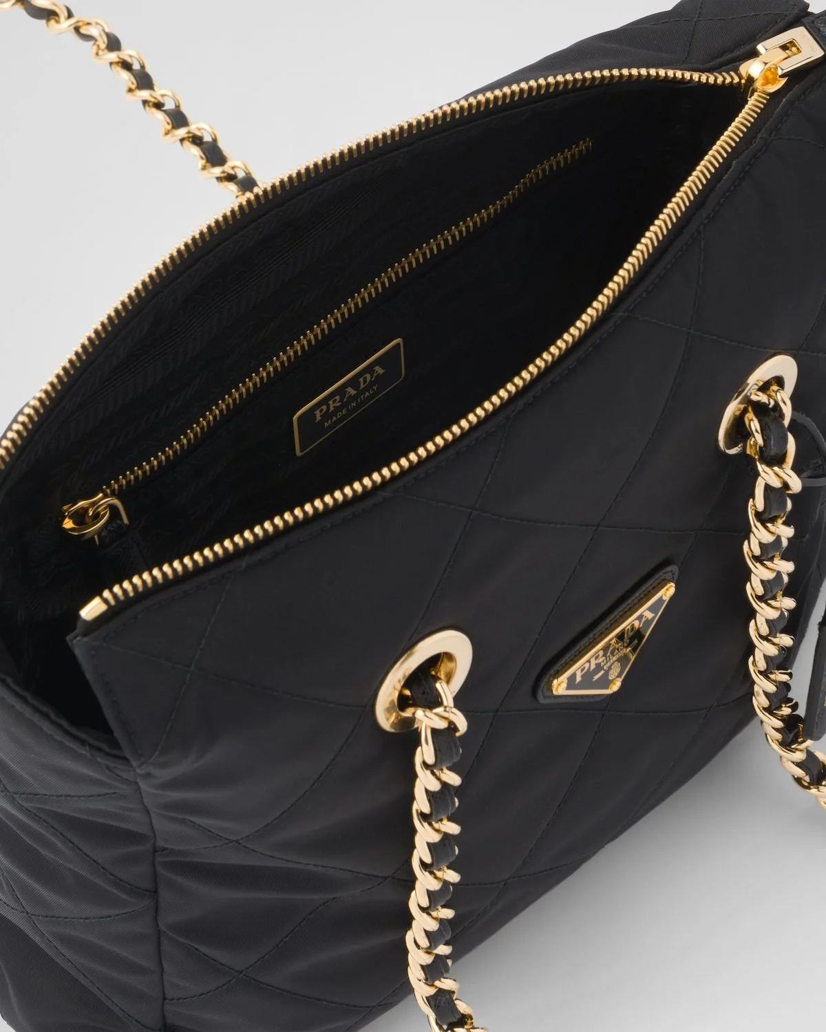 리에디션 1995 리나일론 체인 토트백 블랙 상세