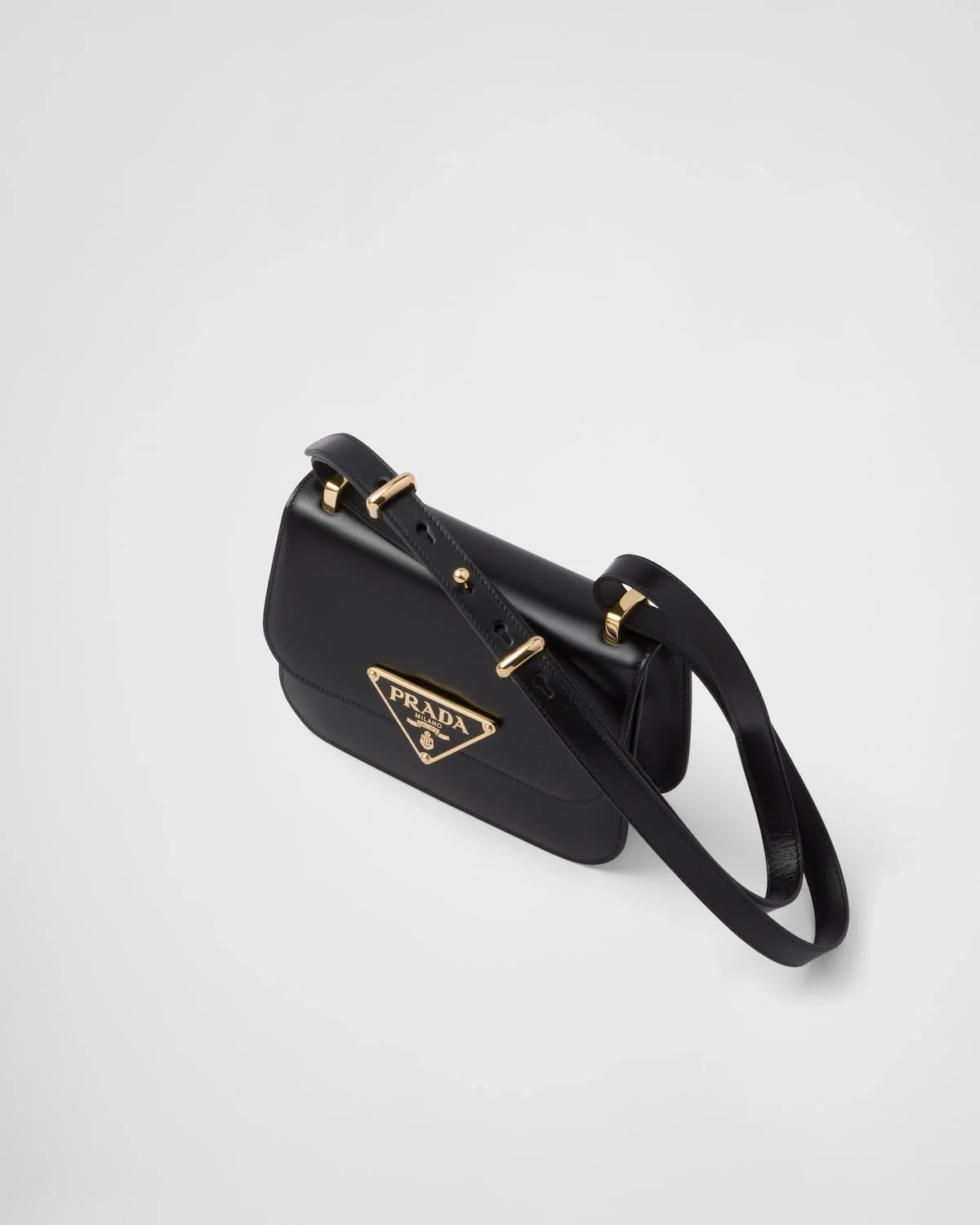 엠블럼 레더 숄더백 블랙 상세