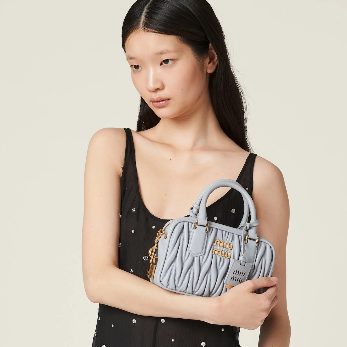 스몰 아르카디 마테라쎄 나파 가죽백 콘플라워 상세