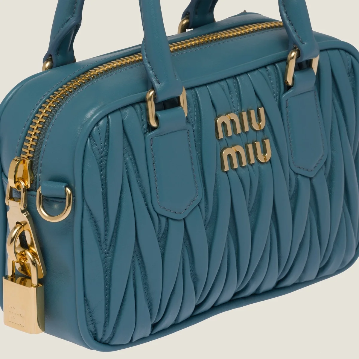 스몰 아르카디 마테라쎄 나파 가죽백 블루 상세