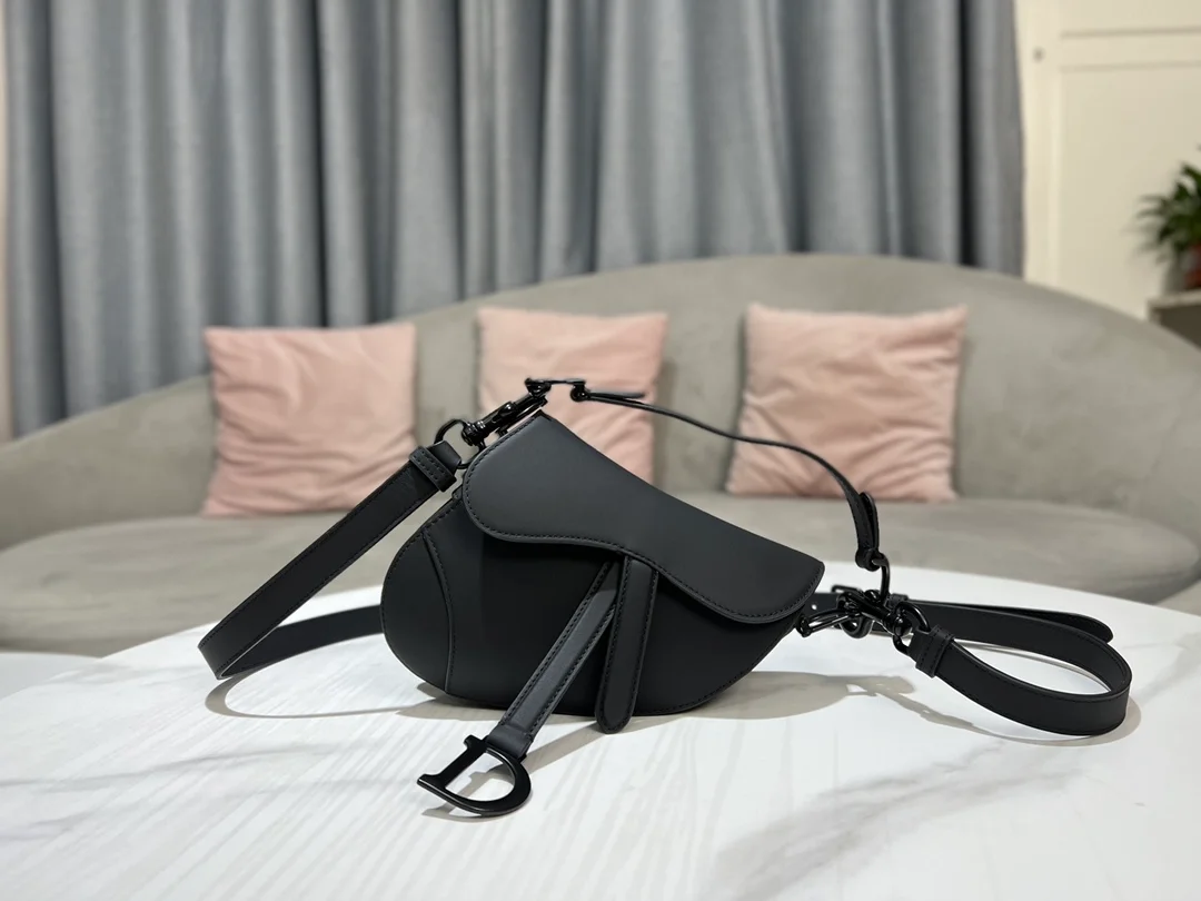 위드 스트랩 미니 새들 백 상세