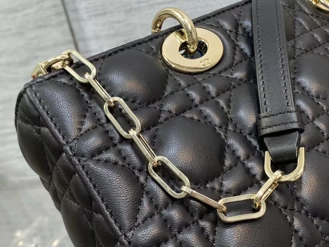 디조이백 미듐 블랙 (26*14*6cm) 상세