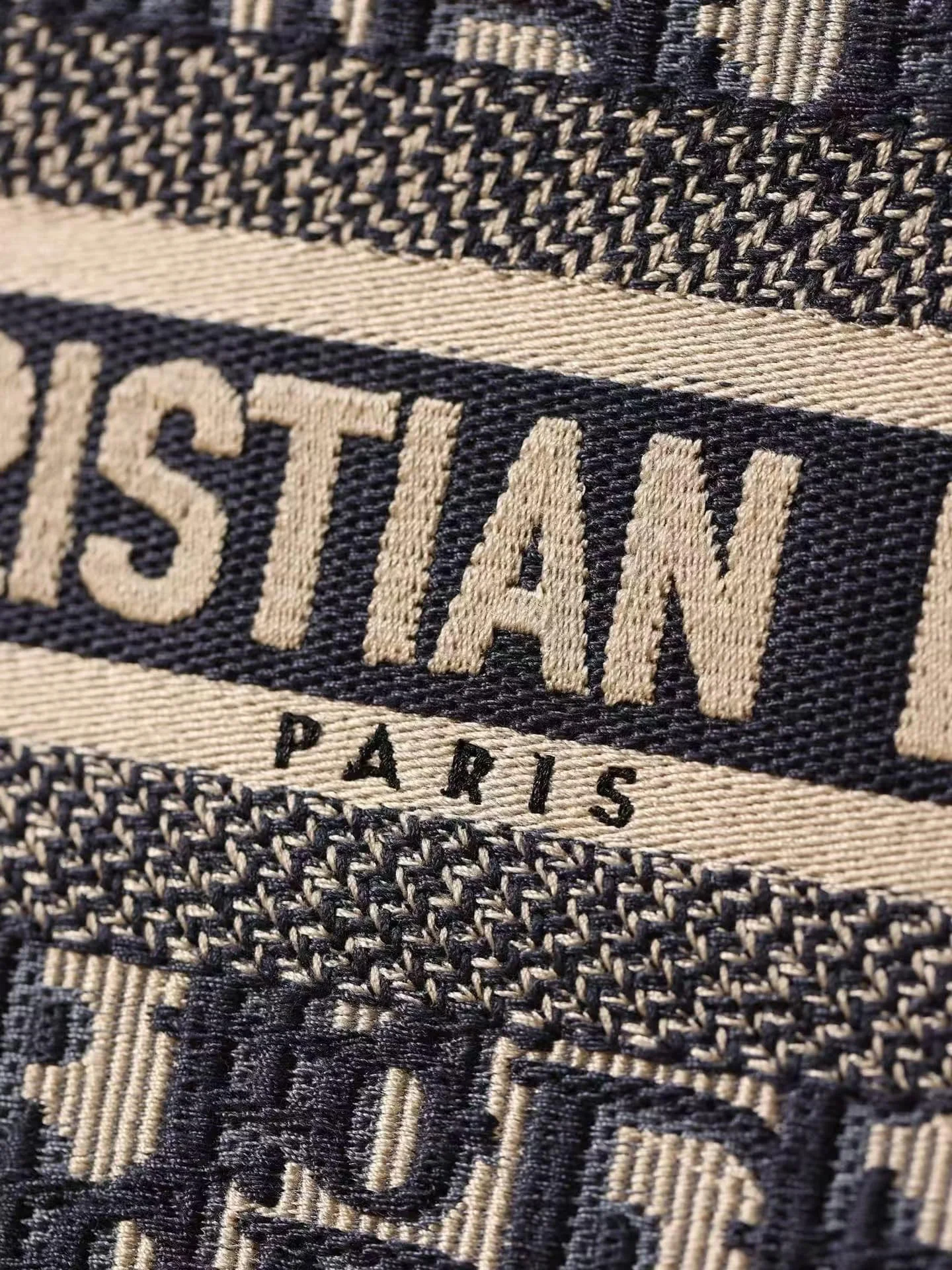 북 토트 오블리크 스몰 (26.5 * 21 * 14) 상세