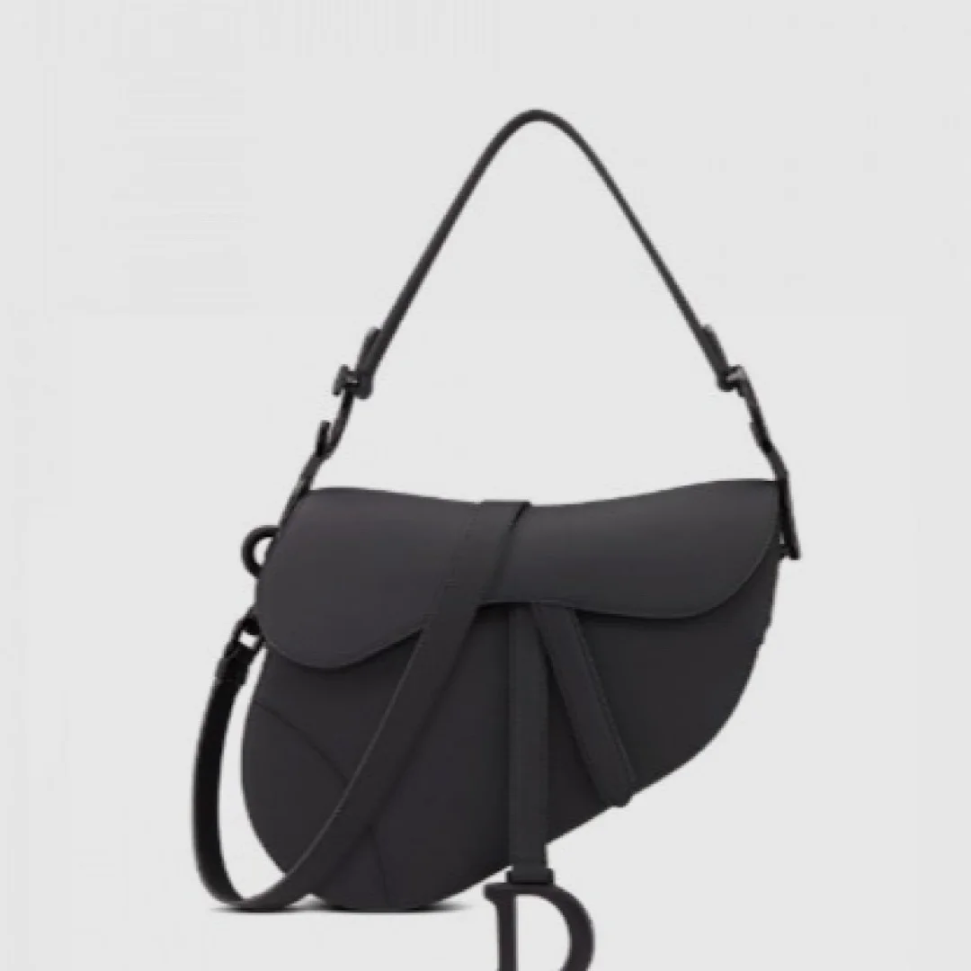 스트랩 새들백 미듐 (25.5 * 20 * 6.5cm)