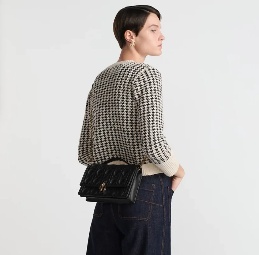 블랙 까나쥬 탑 핸들백 상세