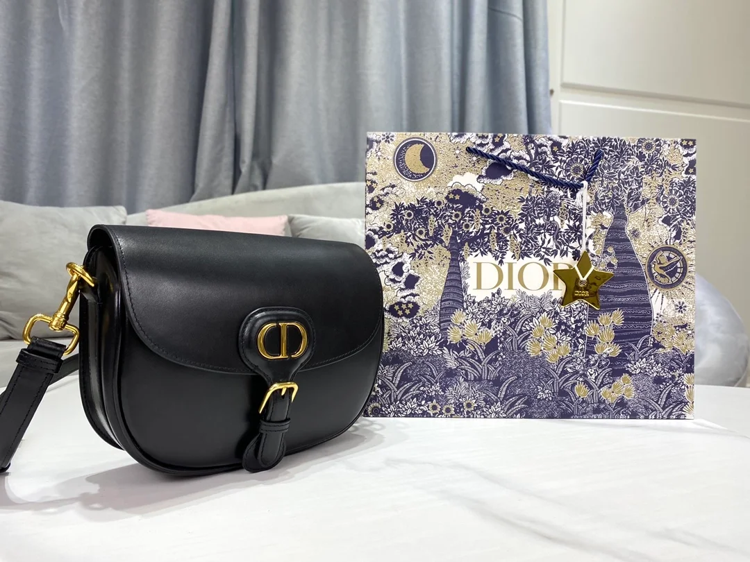 미디엄 백 블랙 상세