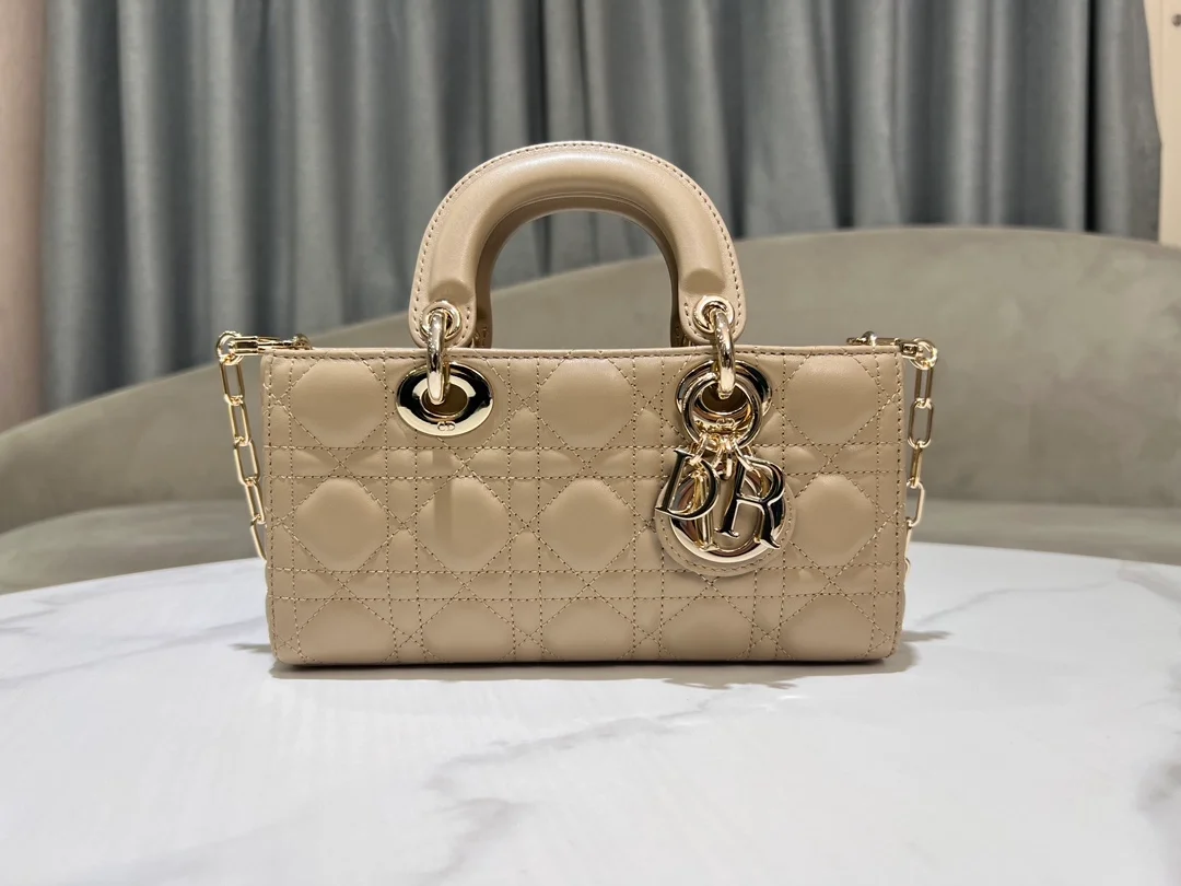 레이디 D-joy 스몰 백 베이지 상세