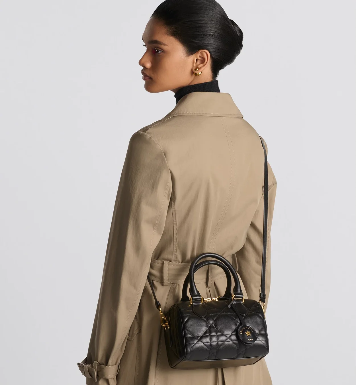 그루브 20 백 블랙 매크로까나쥬 상세