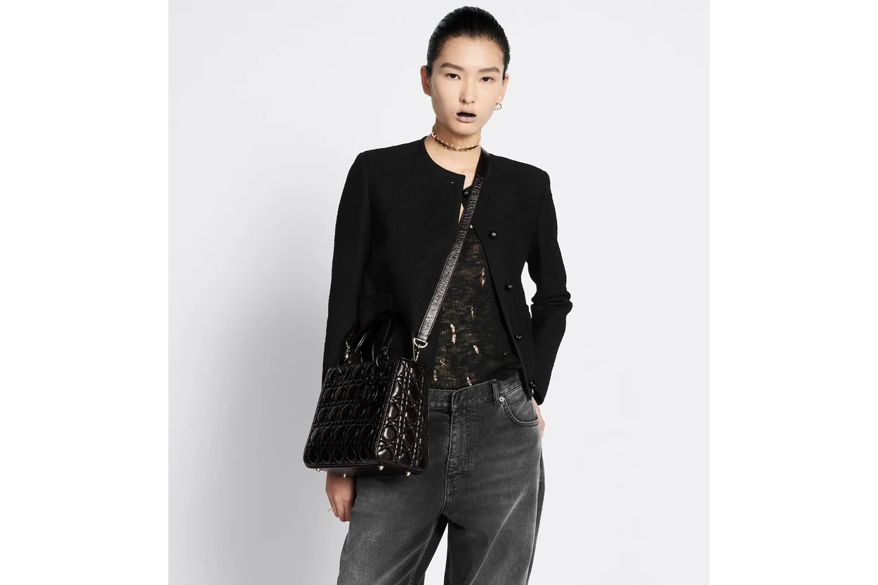 레이디 블랙 크링클 까나쥬 미디엄 백 상세