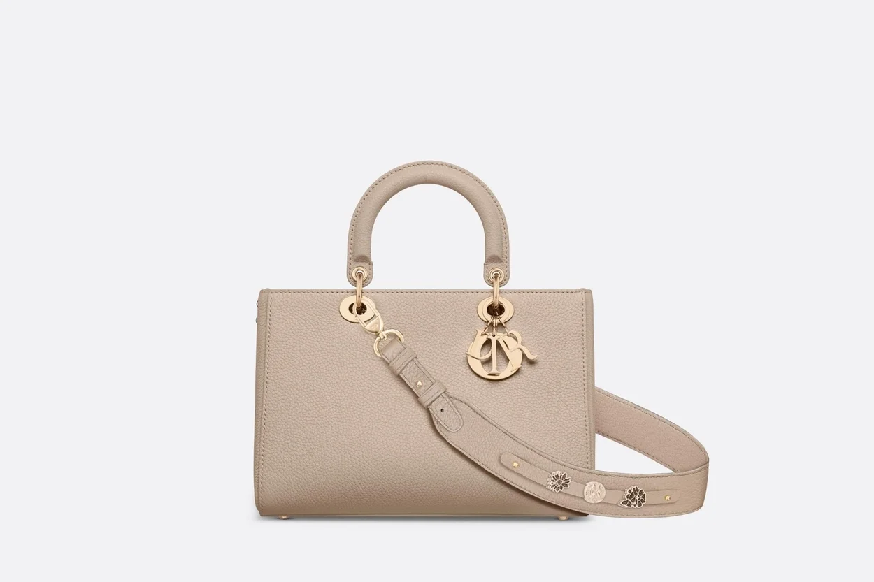 레이디 베이지 미디엄 백 상세