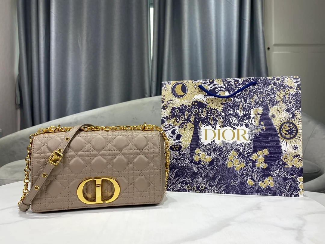 카로 미디엄 백 베이지 상세