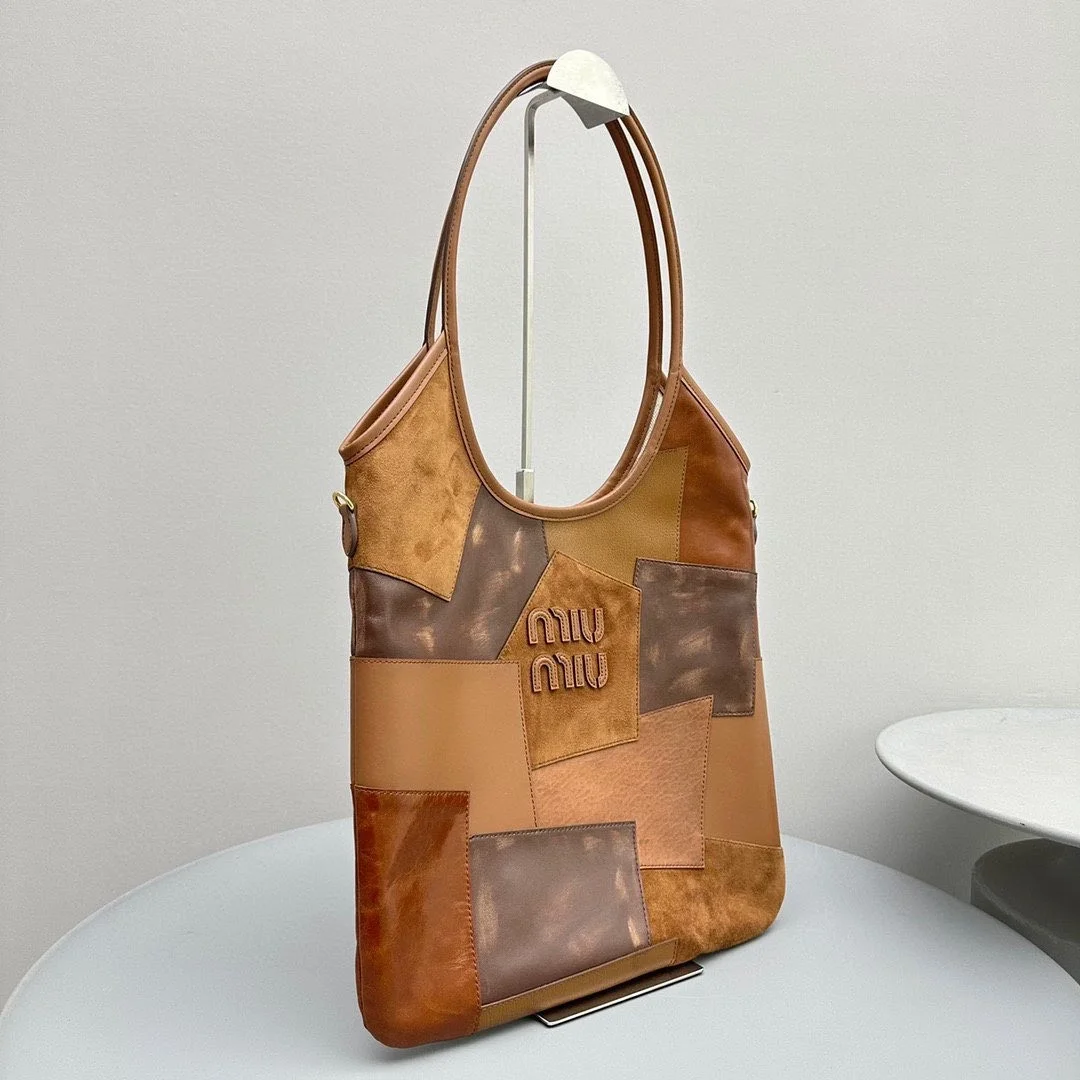 아이비 가죽백 패치워크 (35cm X 40cm) 상세