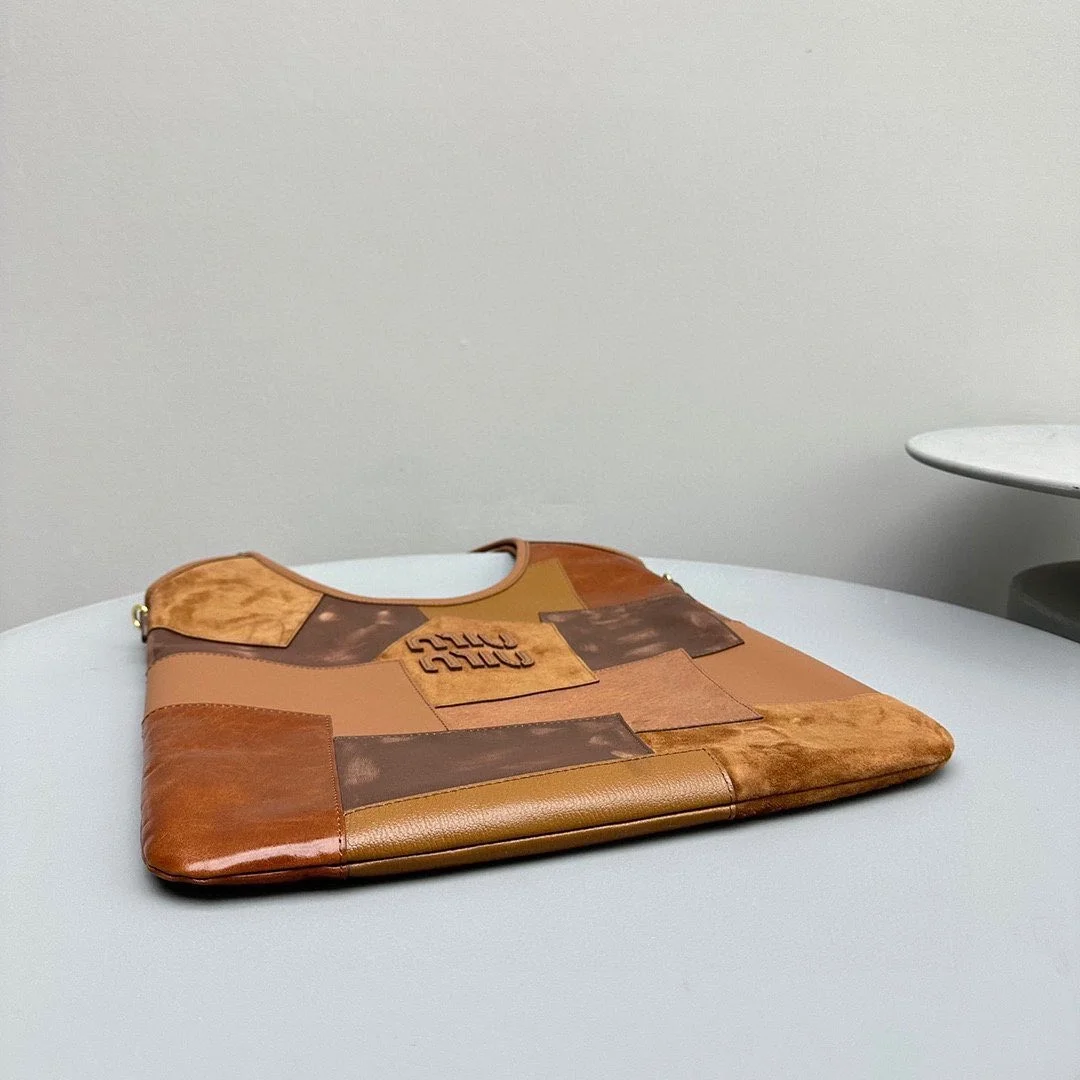 아이비 가죽백 패치워크 (35cm X 40cm) 상세