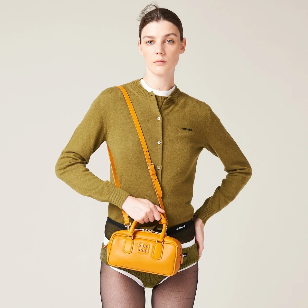 스몰 아르카디 가죽백 옐로우 상세