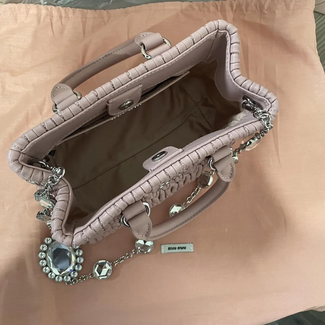 크리스털 나파 가죽 핸드백 핑크 상세