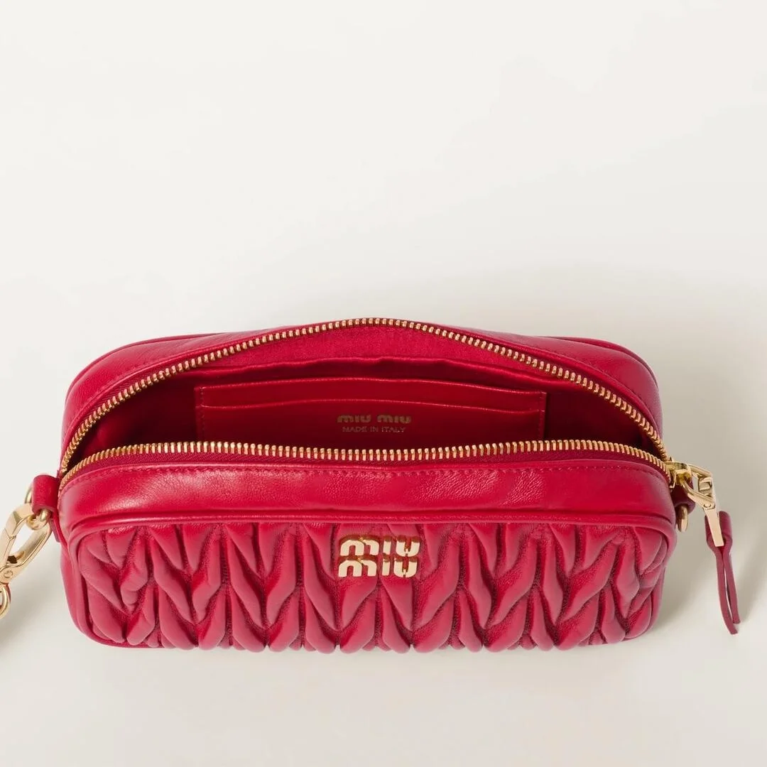 마테라쎄 나파 가죽 파우치 레드 상세