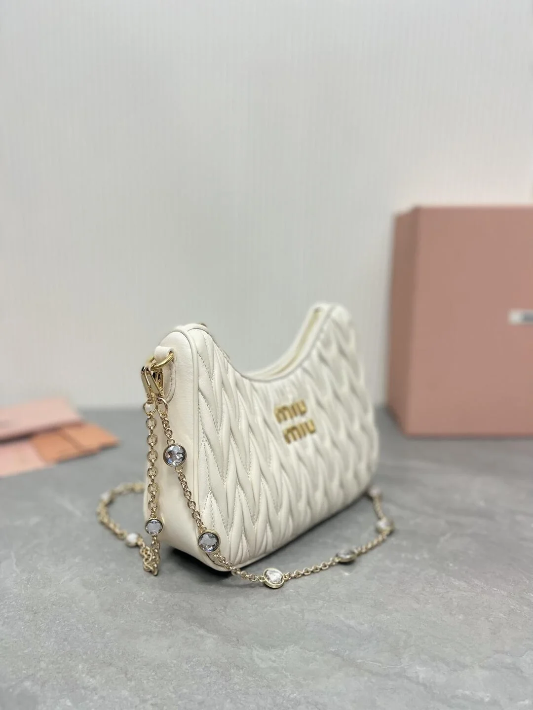 마테라쎄 나파 가죽 숄더백 크리스탈 화이트 상세