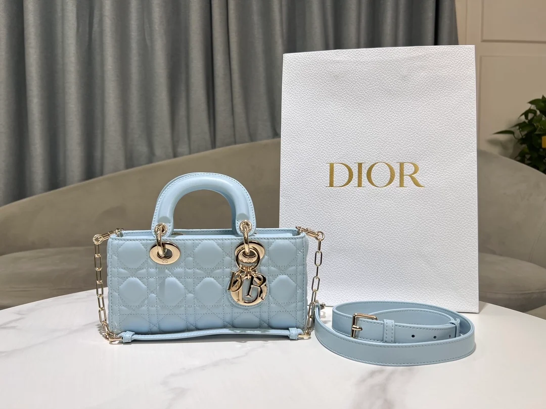 레이디 D-joy 스몰 백 페일 블루 상세