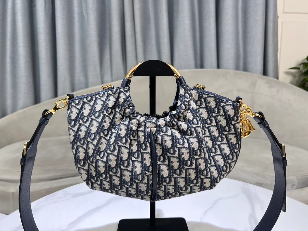 워크 인 백 상세