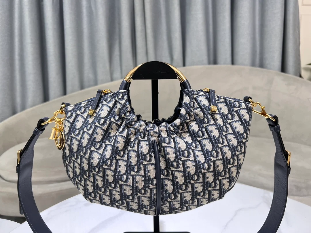 워크 인 백 상세