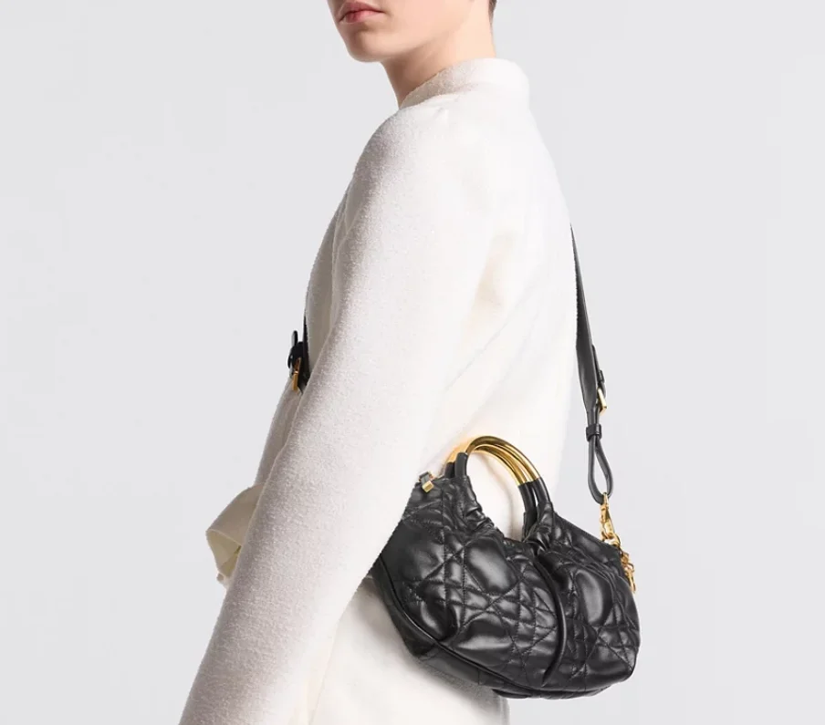 워크 인 백 블랙 상세