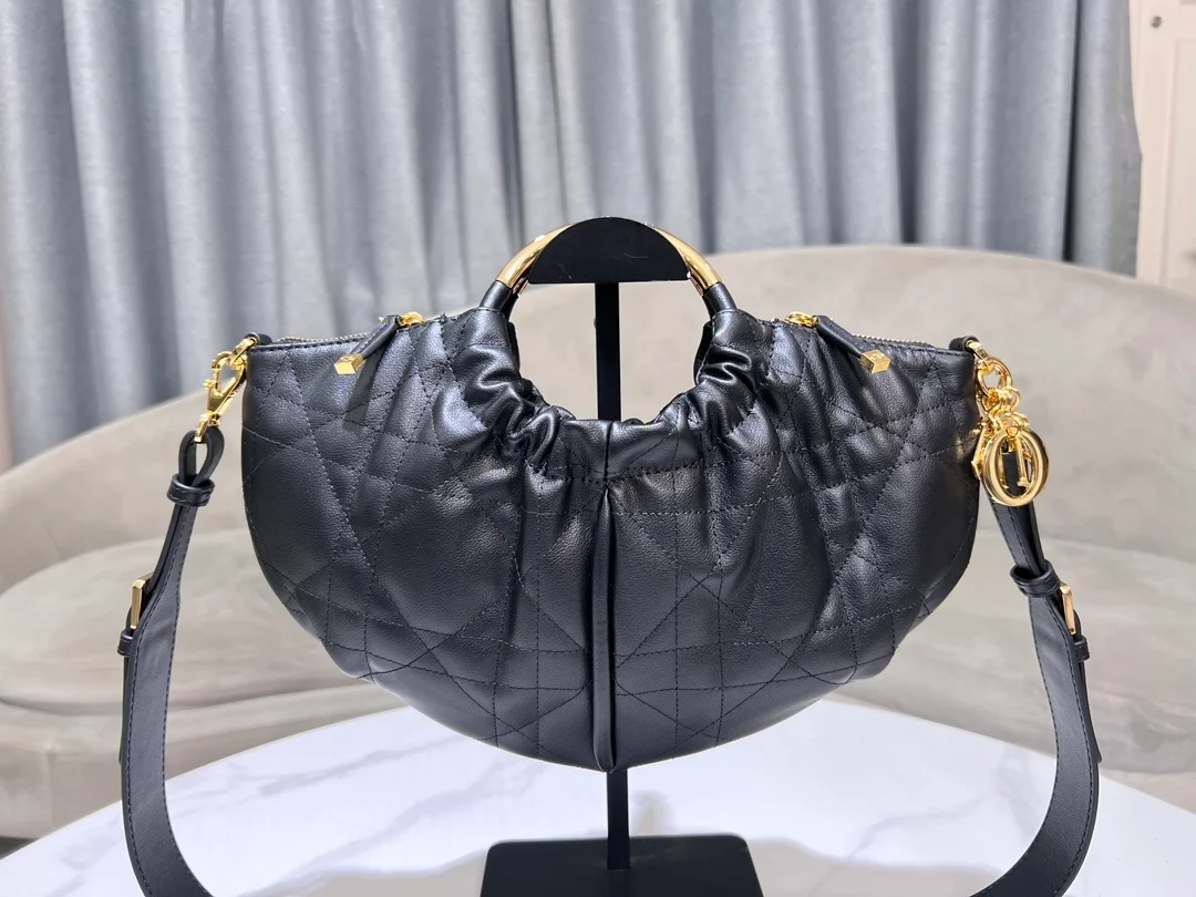 워크 인 백 블랙 상세