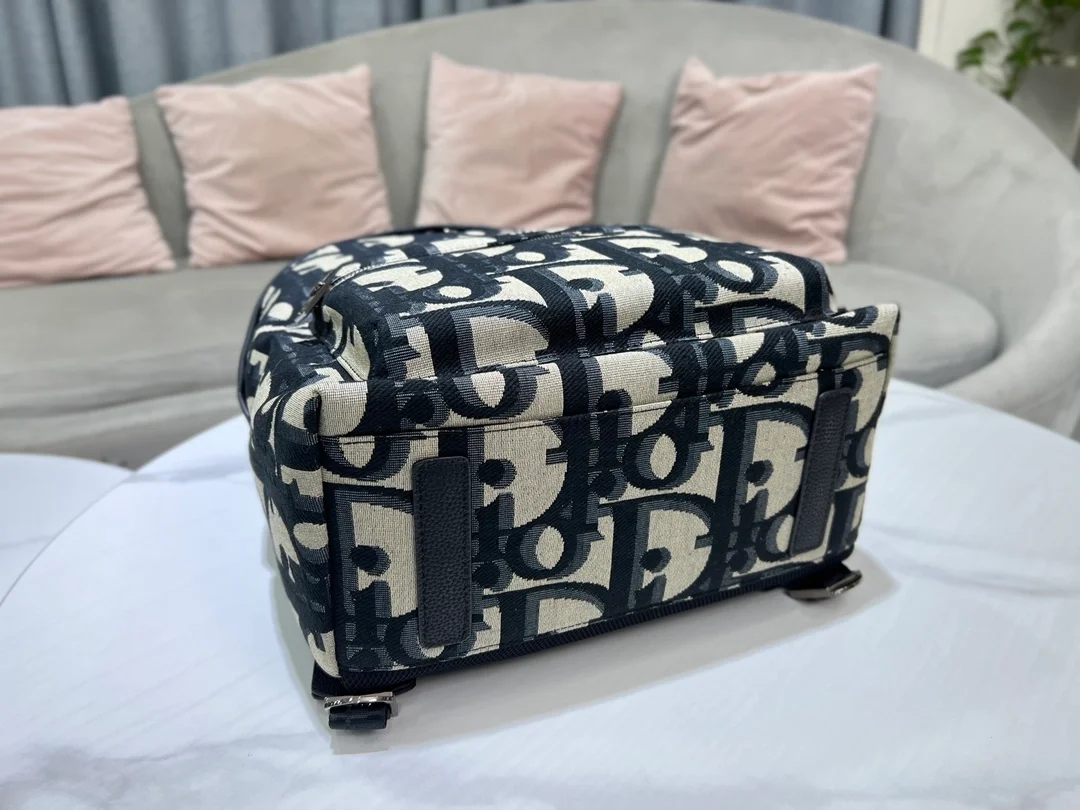 맥시 오블리크 자카드 라이더 백팩 베이지 상세