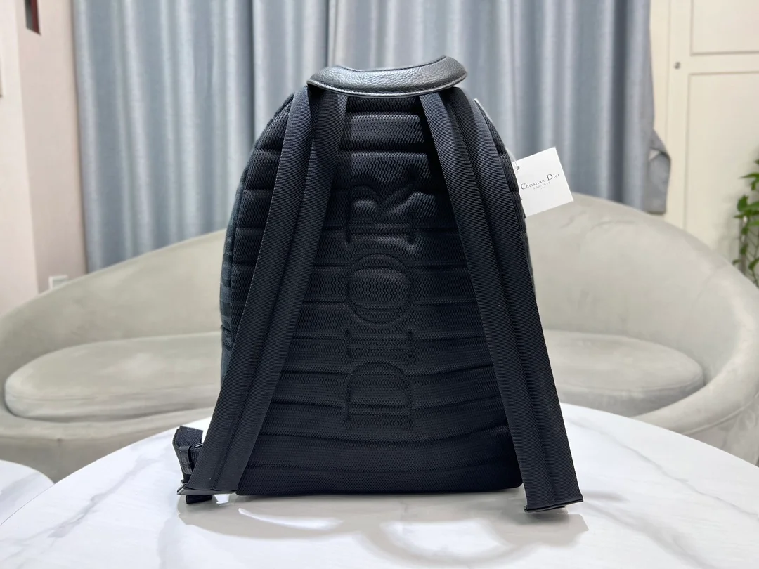 맥시 오블리크 자카드 라이더 백팩 블랙 상세