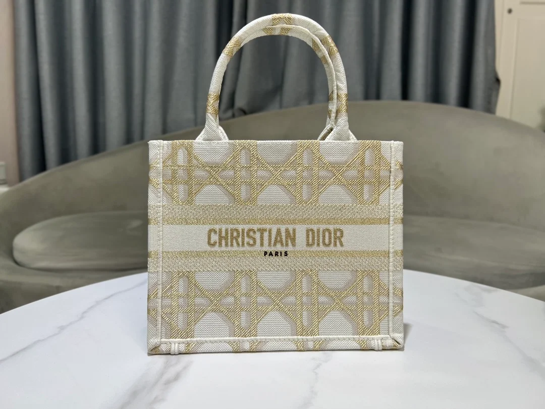 북 화이트 골드 마크로까나쥬 토트 스몰 백 상세