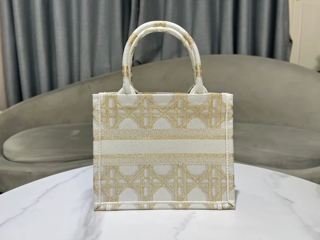 북 화이트 골드 마크로까나쥬 토트 스몰 백 상세