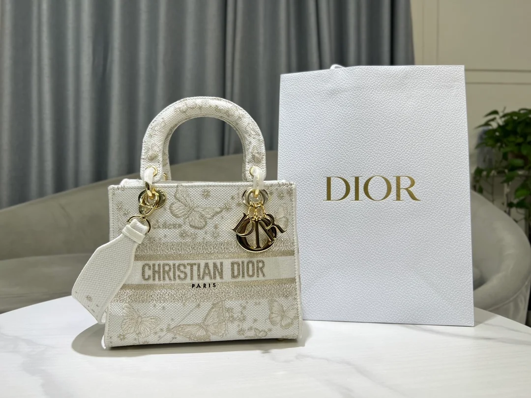 레이디 D-Lite 미디엄 백 화이트 상세