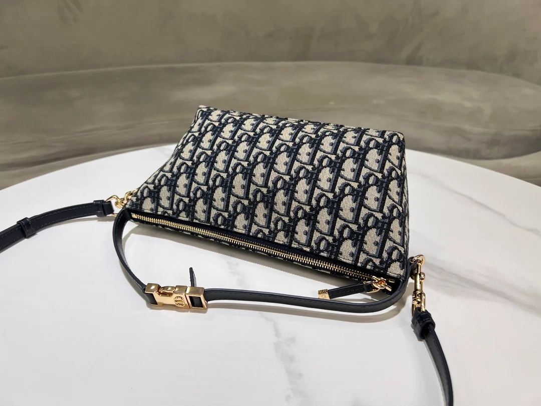 오블리크 자카드 트래블 노마드 미디엄 파우치 상세