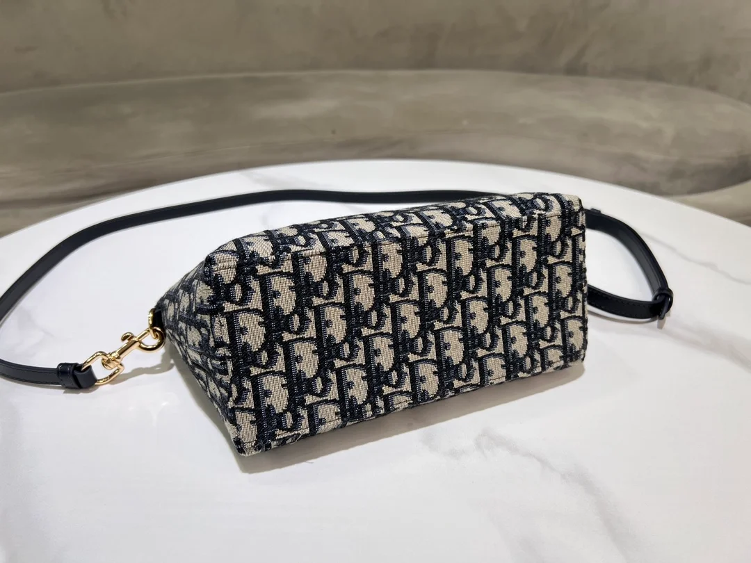 오블리크 자카드 트래블 노마드 미디엄 파우치 상세