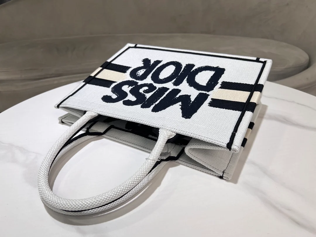 Miss 북 토트 미디엄 백 화이트 상세