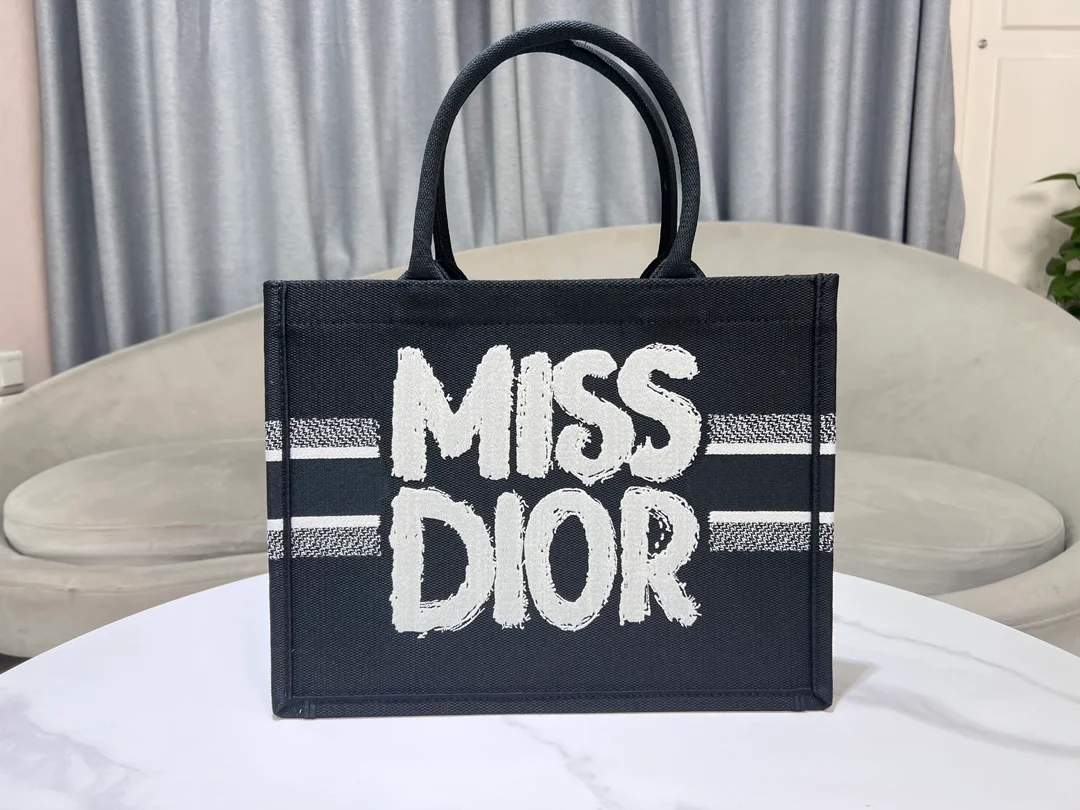 Miss 북 토트 미디엄 백 블랙 상세
