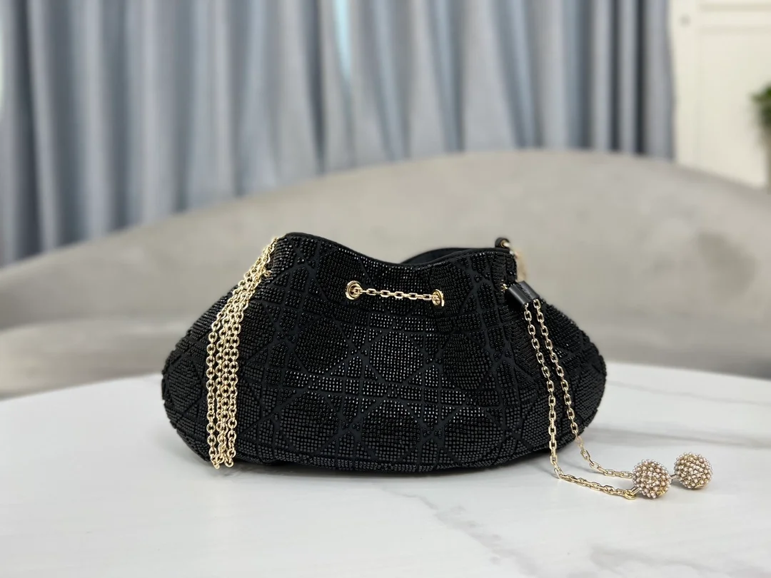 드림 버킷 백 블랙 상세