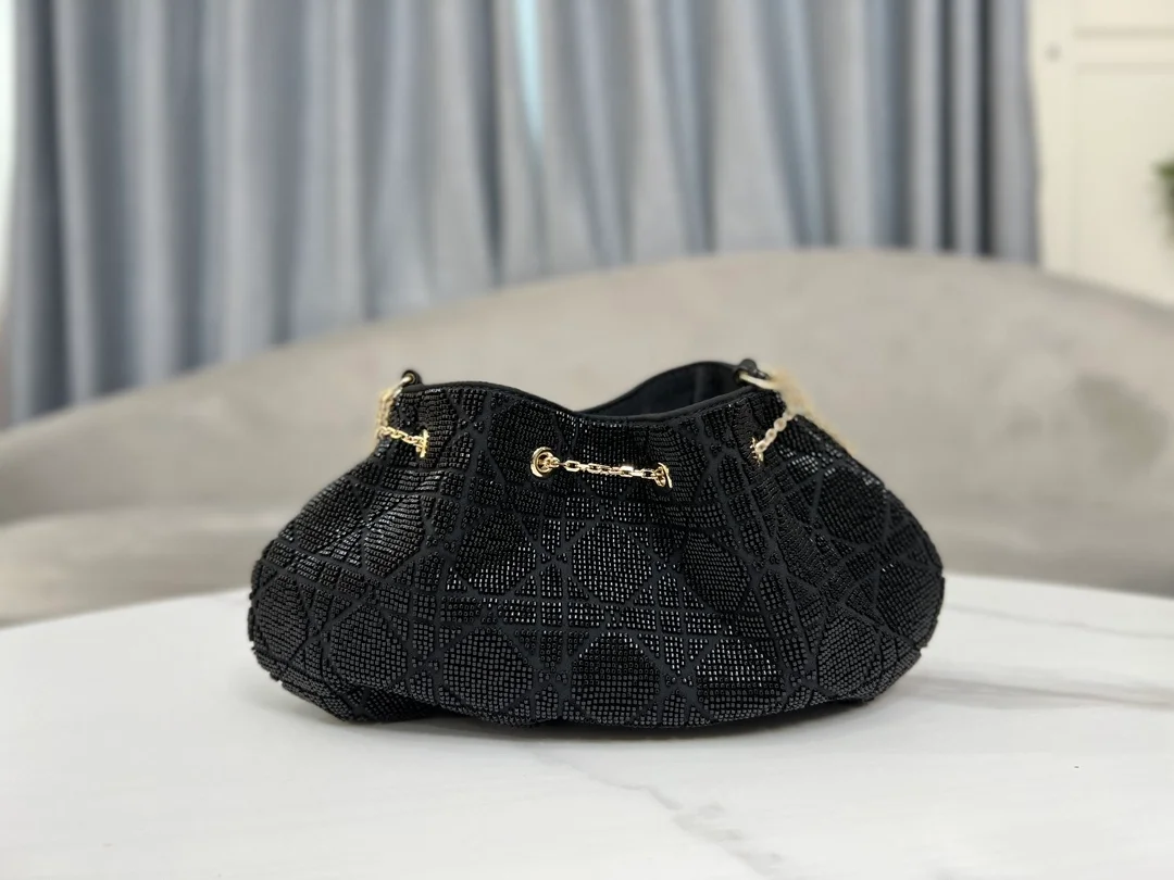 드림 버킷 백 블랙 상세